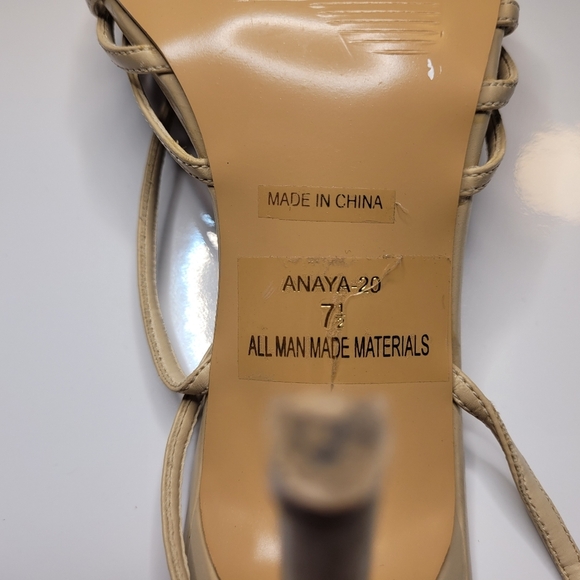 BERTINNI Feminine Flowered Women's Sandals - Picture 4 of 9